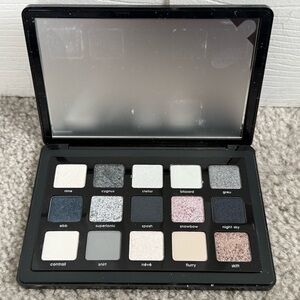 Natasha Denona Silver & Gray Eyeshadow Palette with Pink Accent